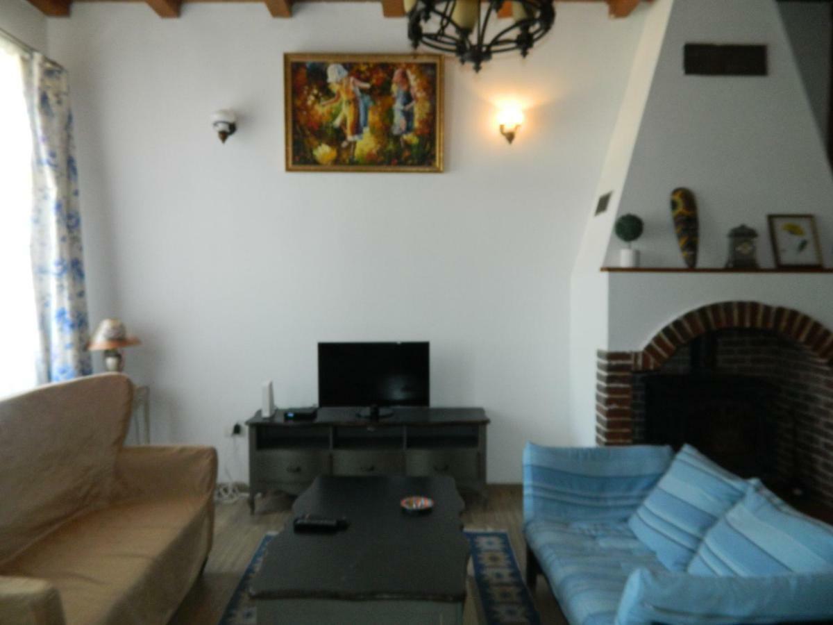 Casa Ligia Apartment เตคีร์กิโอล ภายนอก รูปภาพ